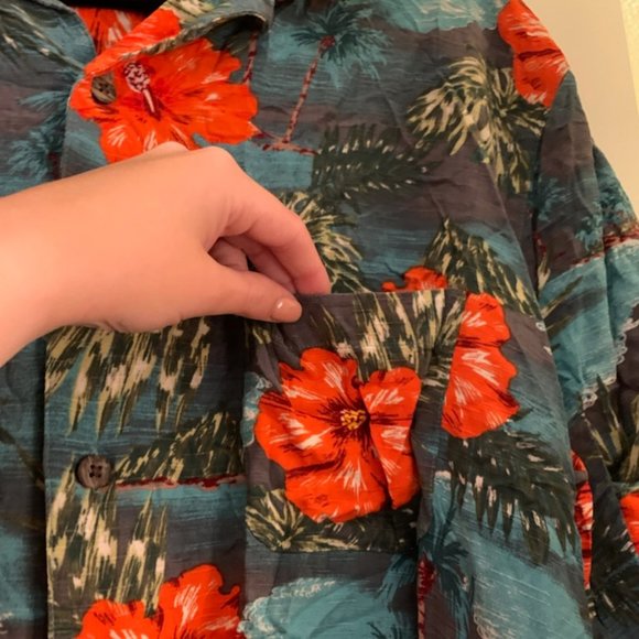 Hawaiian Shirt - Picture 2 of 3